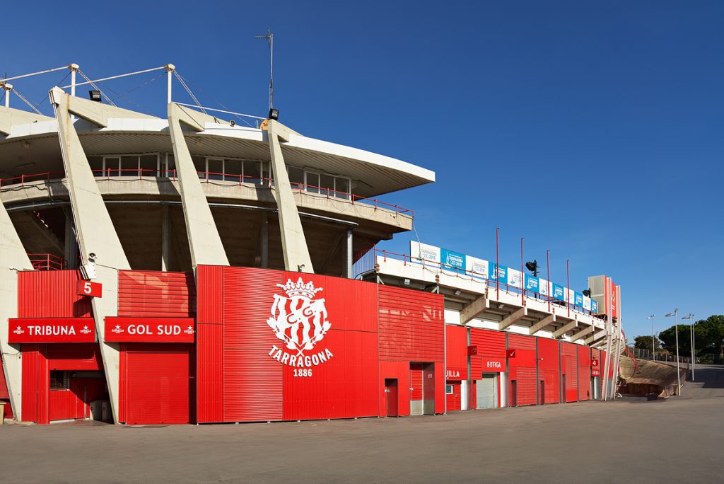 Composite de Aluminio Distribuido por VINK Plastics para el Gimnastic de Tarragona Nou Stadium