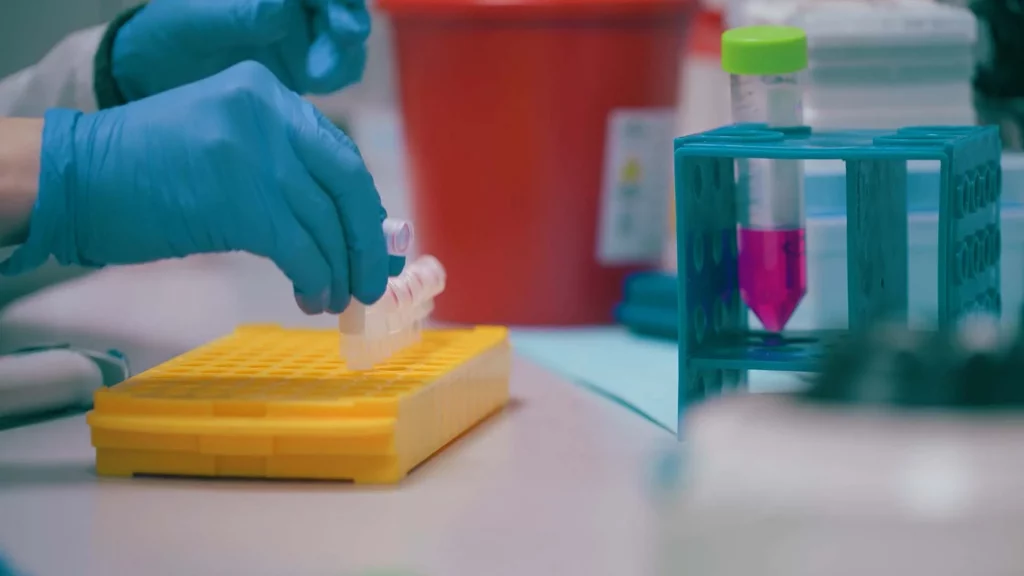 Plásticos en la medicina moderna
